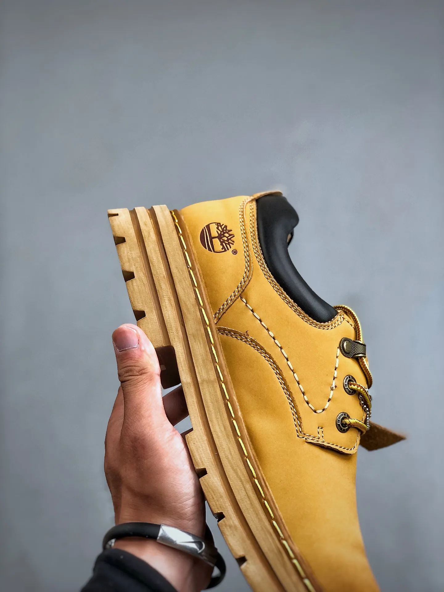 Local pick up 💰480 supports store Timberland/Timberland classic 25ss new low-top classic re-engineered brand new upgrade Guangdong factory quality original box original packaging The fabric is made of Italian 🇮🇹 top-grade frosted cowhide with anti-odor and anti-corrosion genuine leather latex insoles to give you a perfect wearing experience quality and durable, a must-have for sportsmen Specially designed to treat those who are not handsome High-quality feet feel first-class Exclusive supply Size: 39 40 41 42 43 44 One size larger